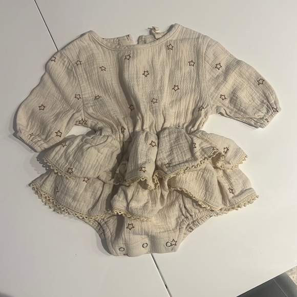 Quincy Mae Organic Cotton Dress Never Worn 3-6 month - Picture 1 of 5